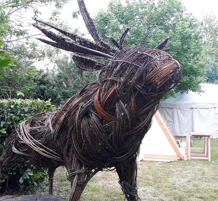 sculpture d'osier à Chièvres - Les Liens Naturels - Atelier de Vannerie - Audrey Alvarez - Ladeuze - Belgique