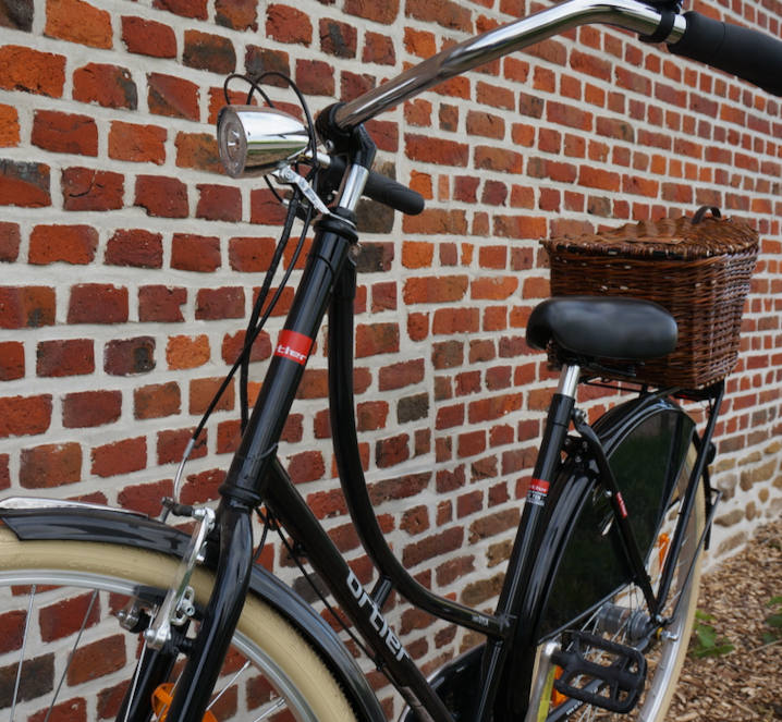 panier à vélo en osier brut - Les Liens Naturels - Atelier de Vannerie - Audrey Alvarez - Ladeuze - Belgique