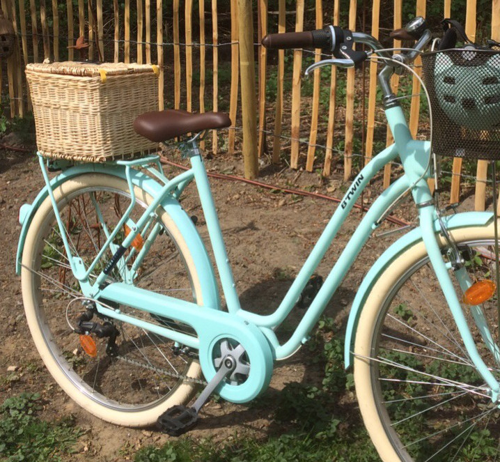 panier à vélo en osier blanc profil - Les Liens Naturels - Atelier de Vannerie - Audrey Alvarez - Ladeuze - Belgique