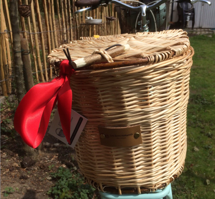 panier à vélo en osier blanc - Les Liens Naturels - Atelier de Vannerie - Audrey Alvarez - Ladeuze - Belgique