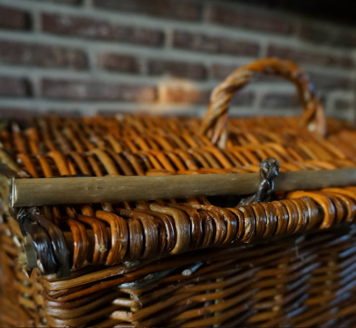 Détail Panier Pic-Nic en osier - Les Liens Naturels - Atelier de Vannerie - Audrey Alvarez - Ladeuze - Belgique