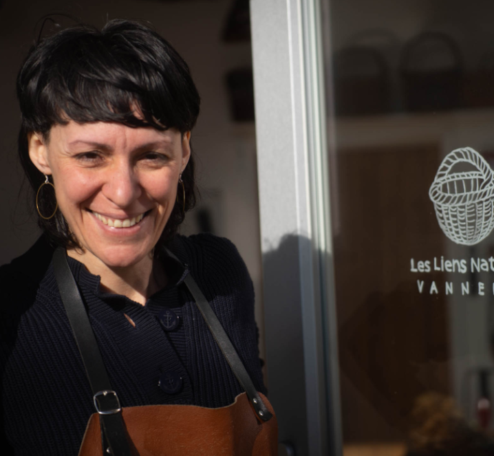 Portrait Audrey Alvarez - Les Liens Naturels - Atelier de Vannerie - Audrey Alvarez - Ladeuze - Belgique